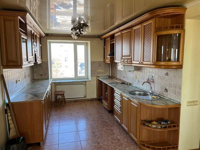 Продам 3х комнатную квартиру 120 м2