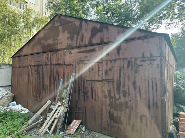 Продаємо гараж на дві машини. Ціна договірна