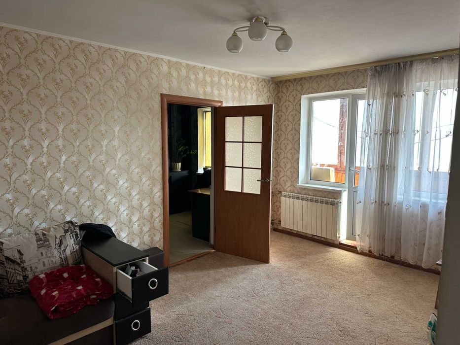 Продам 2-кімнатну квартиру в самому центрі Житомира