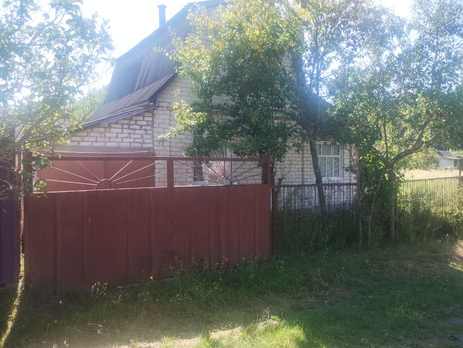 Продається садовий будинок (дача), садові ділянки